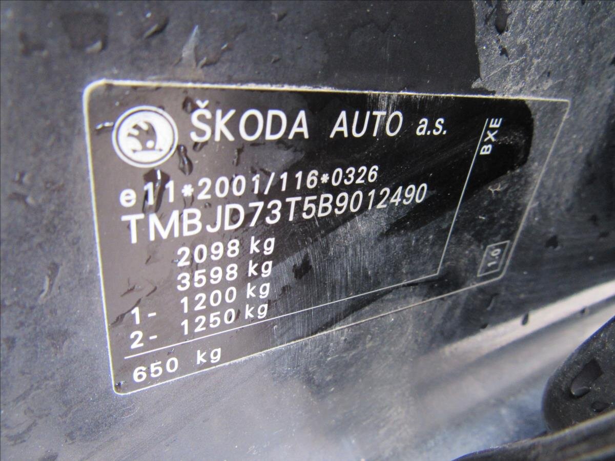 Škoda Superb Kombi 1,9 l 77 kw