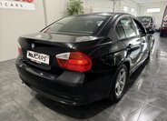BMW Řada 3 Sedan / Limuzína 2,0 l 105 kw