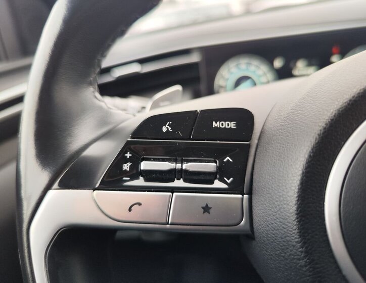 Hyundai Tucson SUV 1,6 l 195 kw