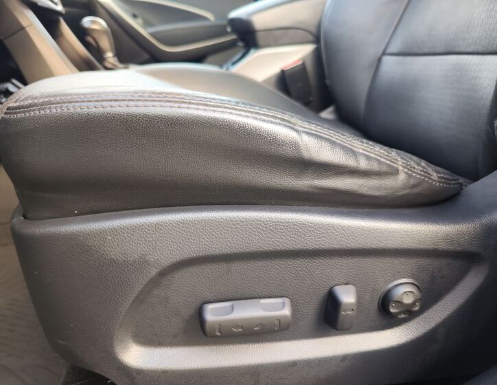 Hyundai Grand Santa Fe 43