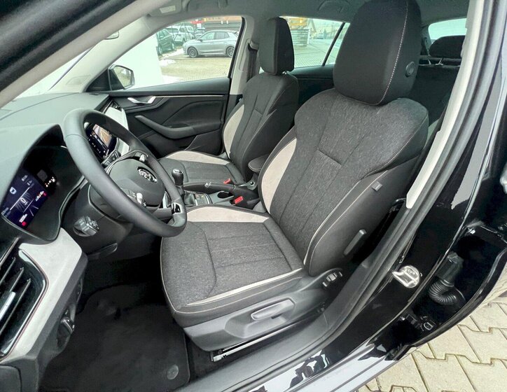 Škoda Scala Hatchback 1,0 l 85 kw