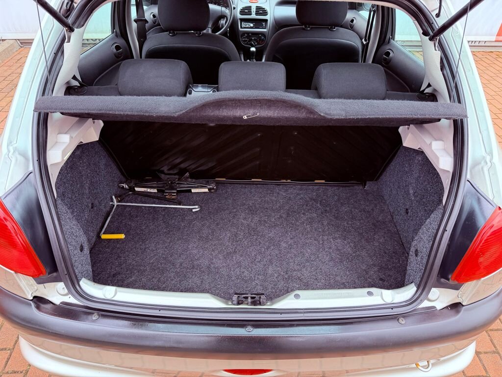 Peugeot 206 Hatchback 1,4 l 55 kw