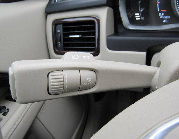 Volvo S80 Sedan / Limuzína 2,0 l 133 kw