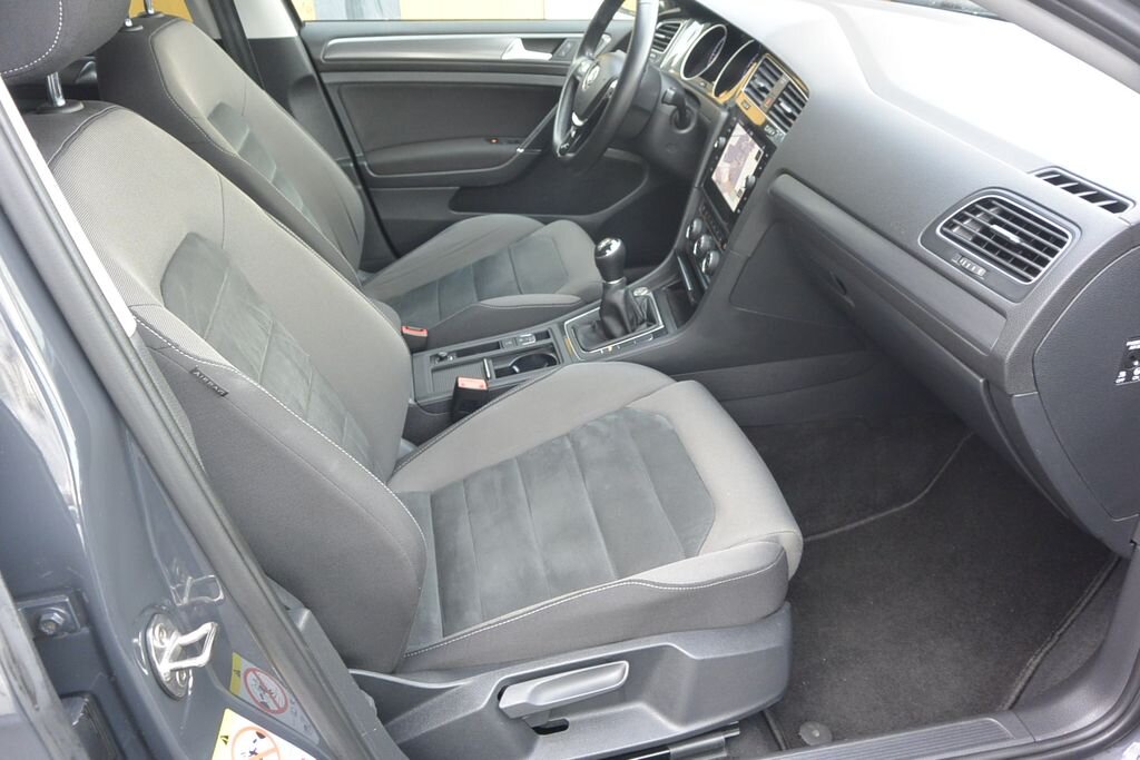 Volkswagen Golf Kombi 2,0 l 110 kw