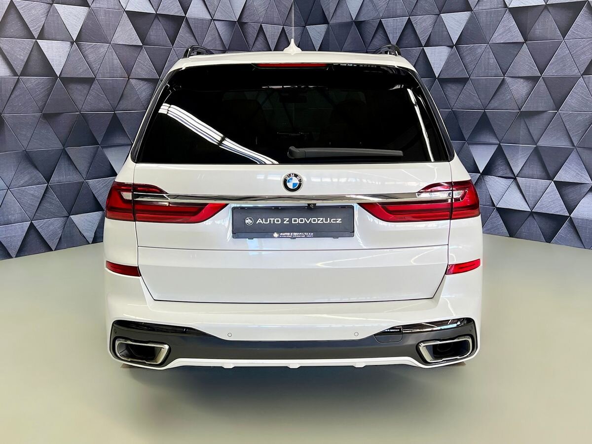 BMW X7 SUV / Terénní 3,0 l 250 kw