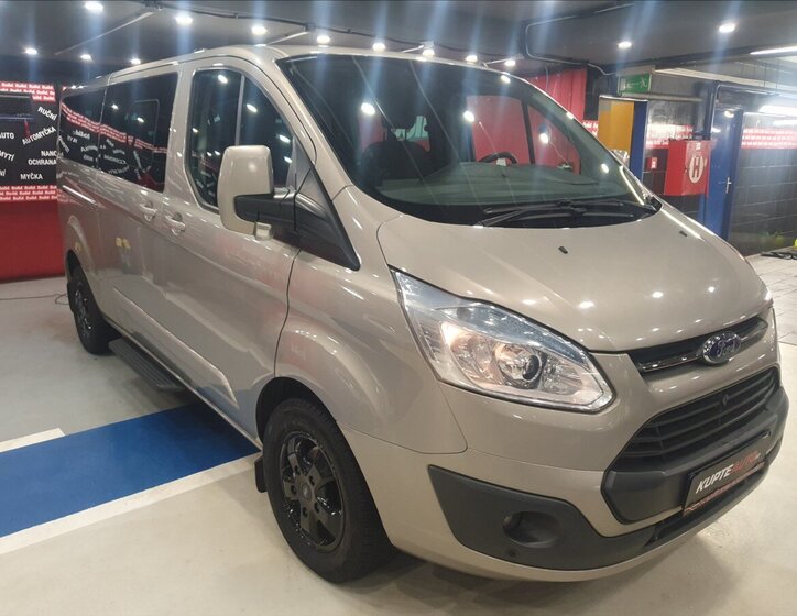 Ford Tourneo Custom Kombi 2,2 l 92 kw