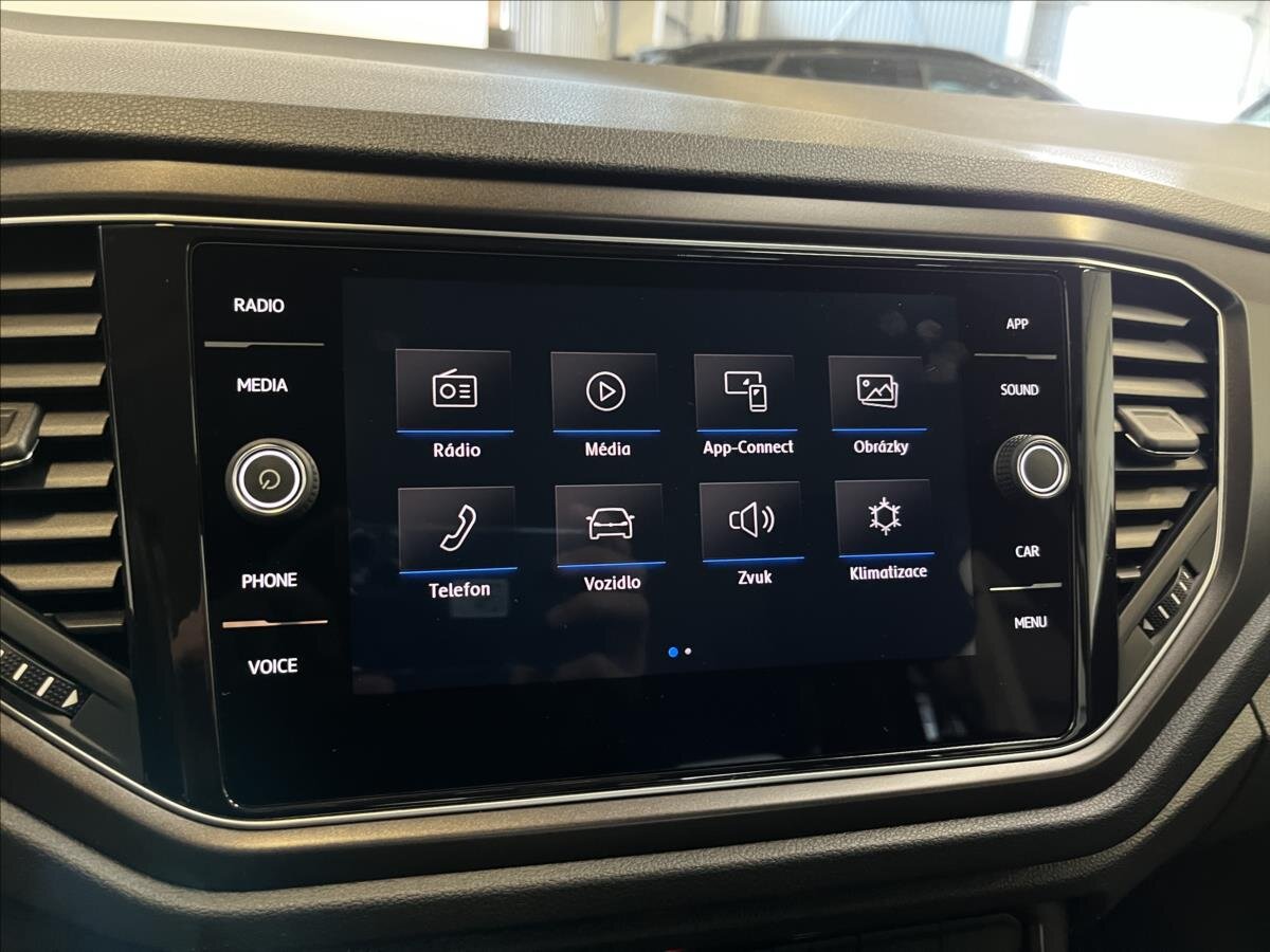 Volkswagen T-Roc SUV / Terénní 1,5 l 110 kw