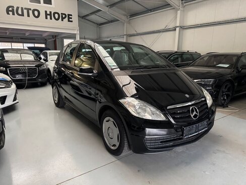Mercedes-Benz Třídy A Hatchback 2,0 l 80 kw
