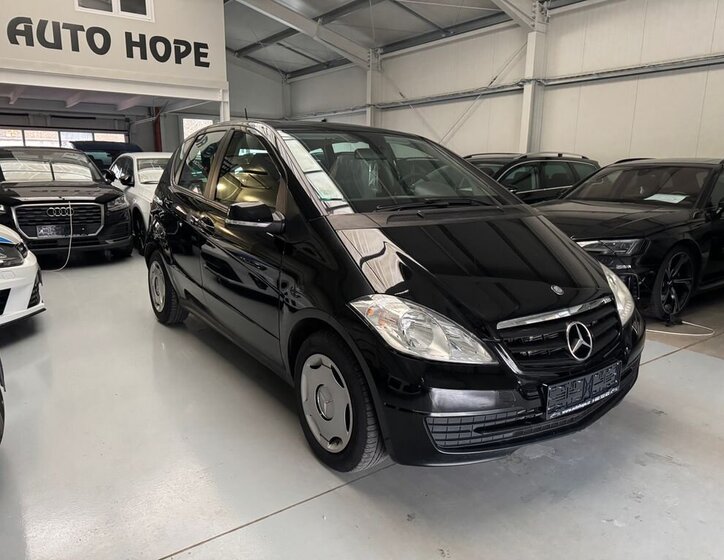 Mercedes-Benz Třídy A Hatchback 2,0 l 80 kw