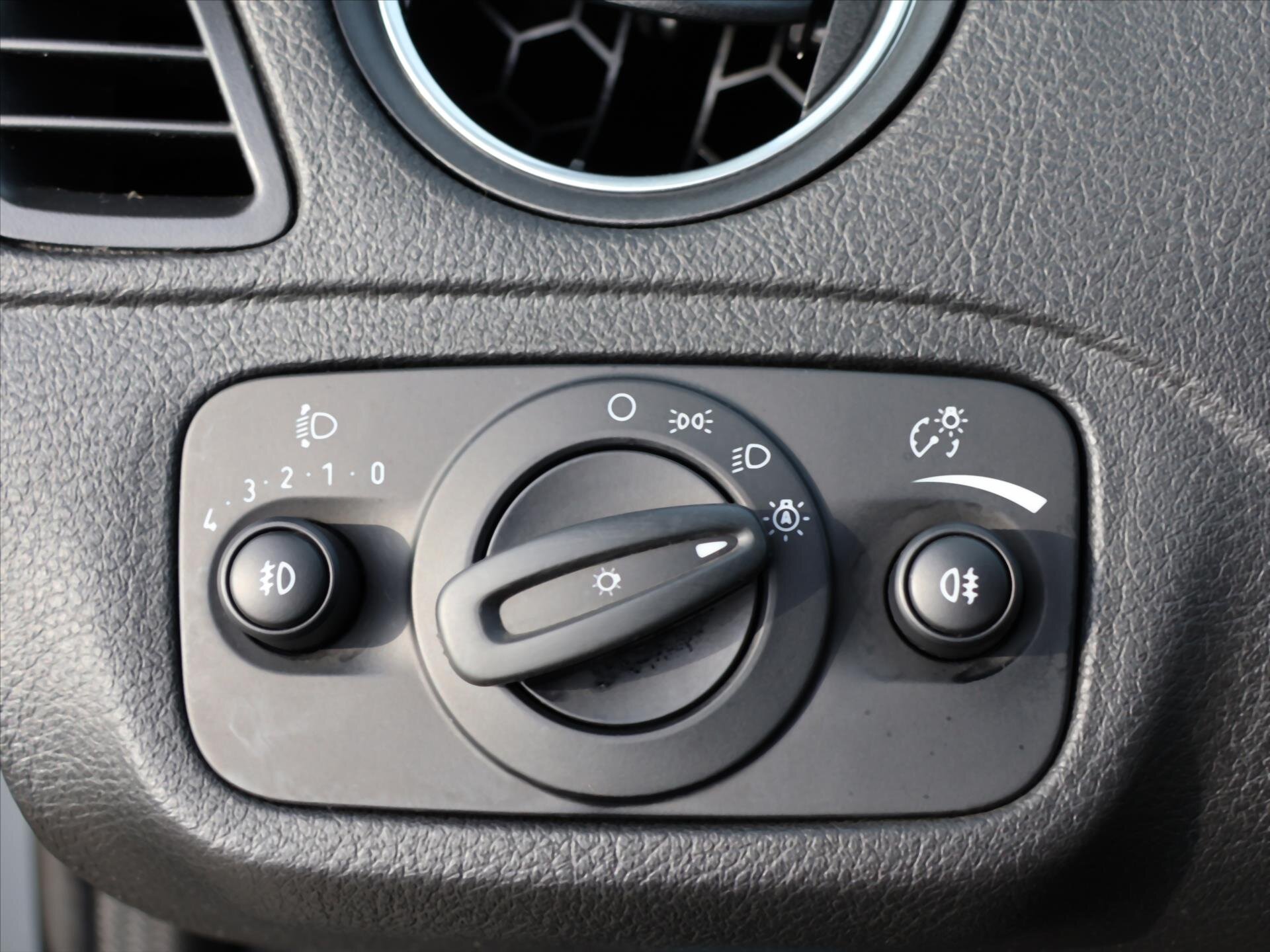 Ford S-MAX MPV 2,0 l 103 kw