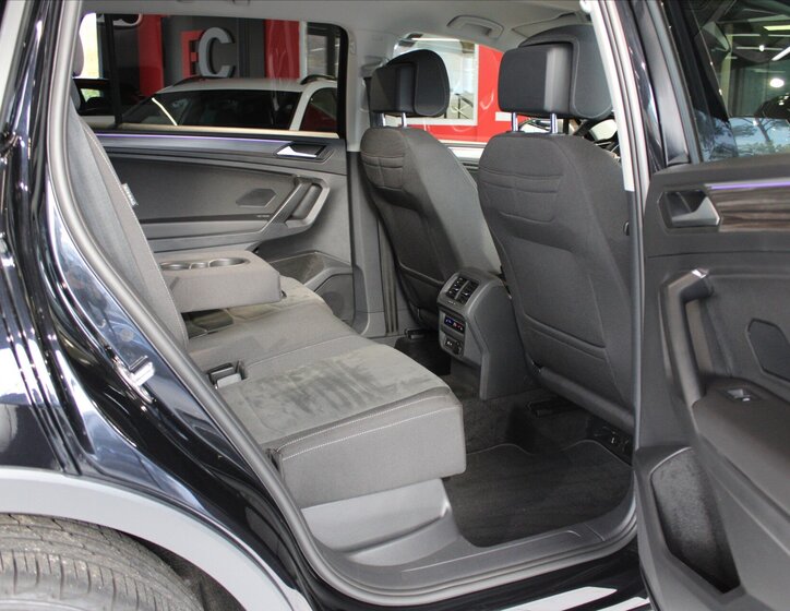 Volkswagen Tiguan SUV / Terénní 2,0 l 180 kw