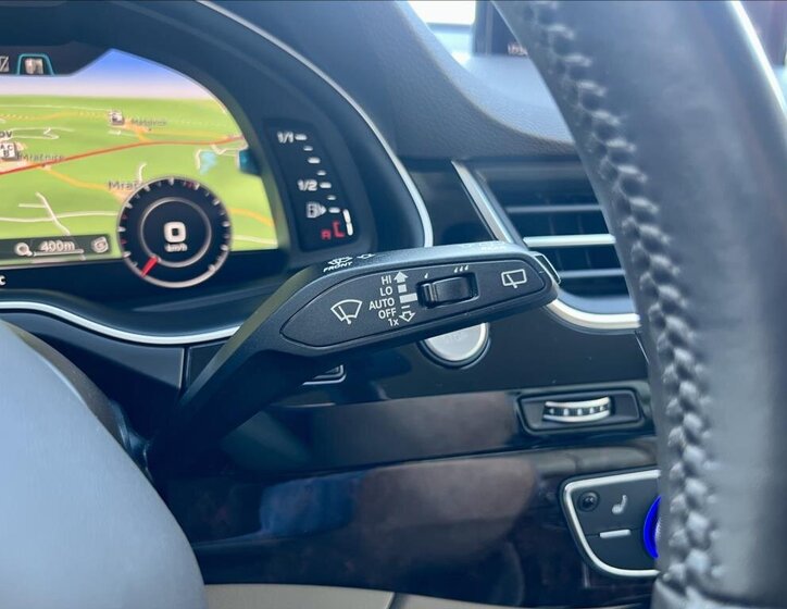 Audi Q7 28
