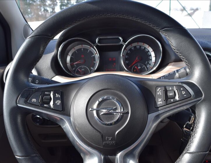 Opel Adam Hatchback 1,2 l 51 kw