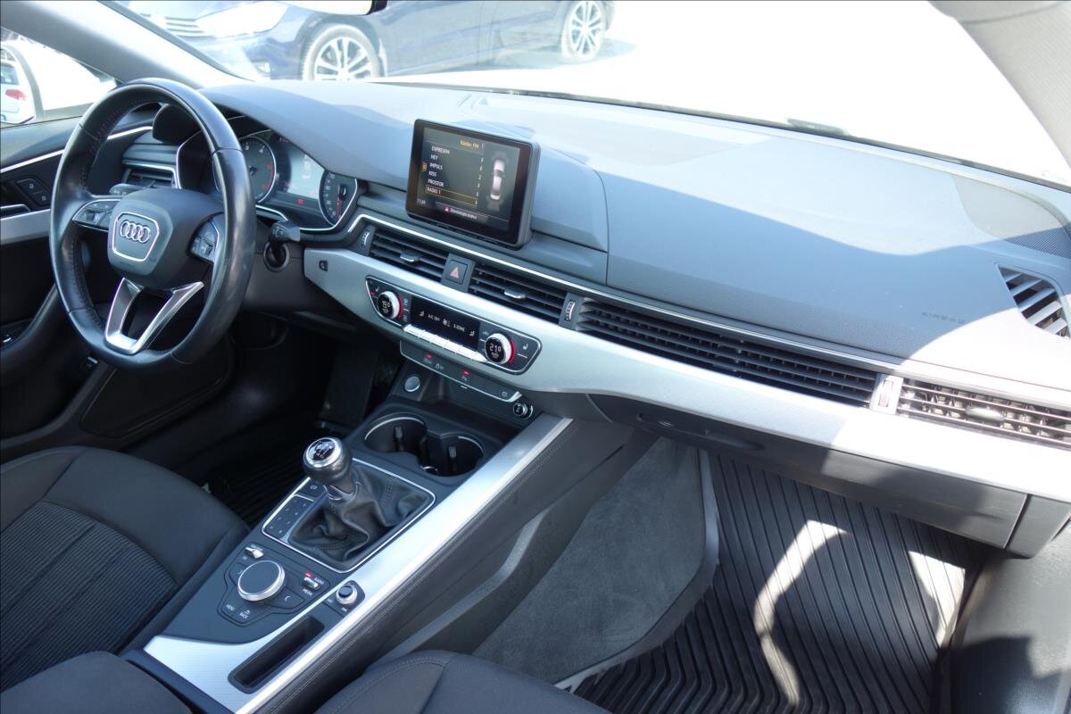Audi A4 Sedan / Limuzína 2,0 l 110 kw