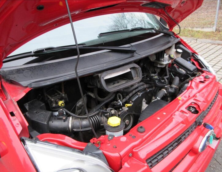 Ford Transit Valník 2,4 l 103 kw
