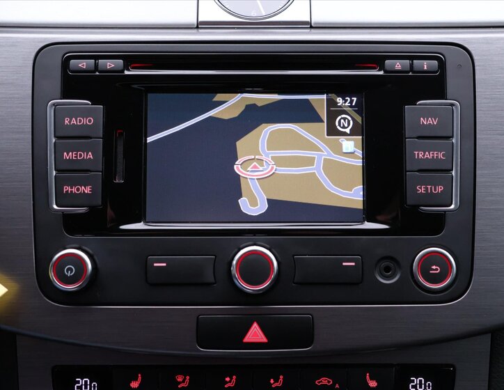 Volkswagen Passat Kombi 1,4 l 90 kw