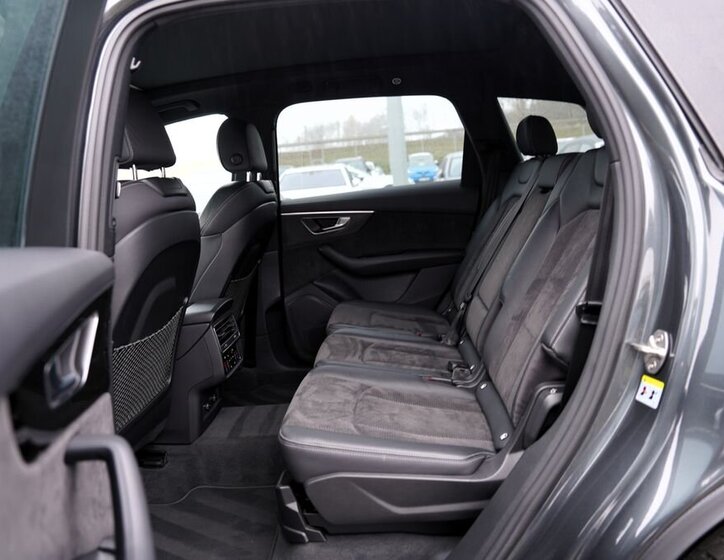 Audi Q7 33