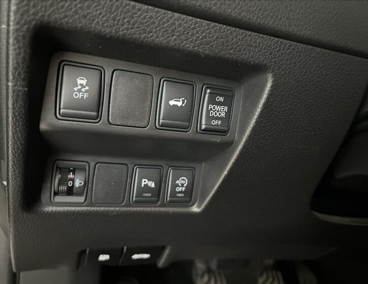 Nissan X-Trail SUV / Terénní 2,0 l 130 kw