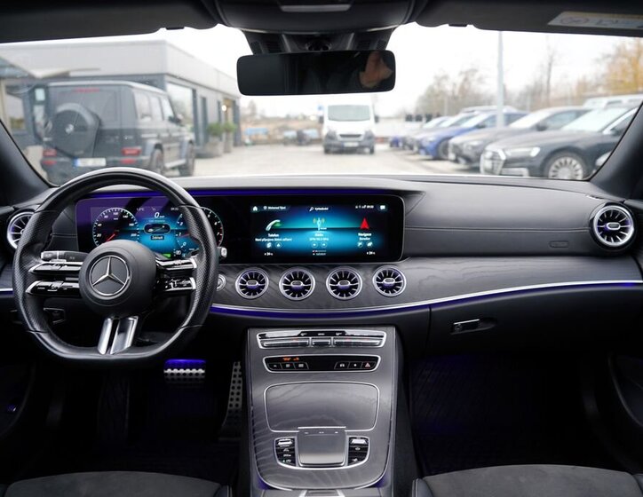 Mercedes-Benz Třídy E 24