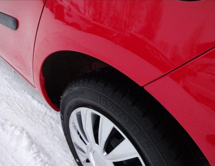 Toyota Yaris Hatchback 998,0 51 kw