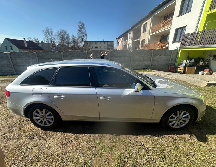 Audi A4 Kombi 2,0 l 130 kw