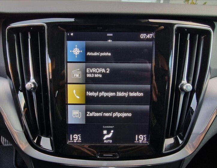 Volvo V60 Kombi 2,0 l 145 kw