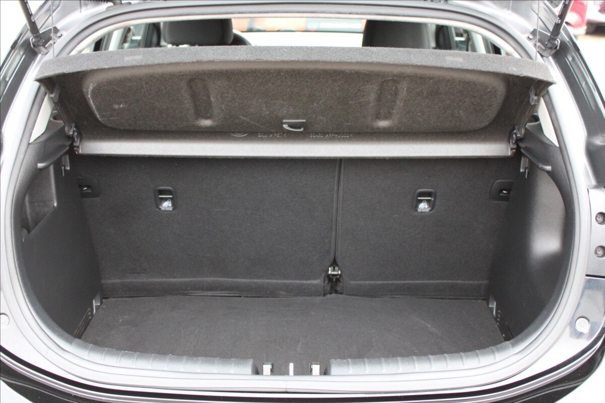 KIA Rio Hatchback 1,2 l 61 kw