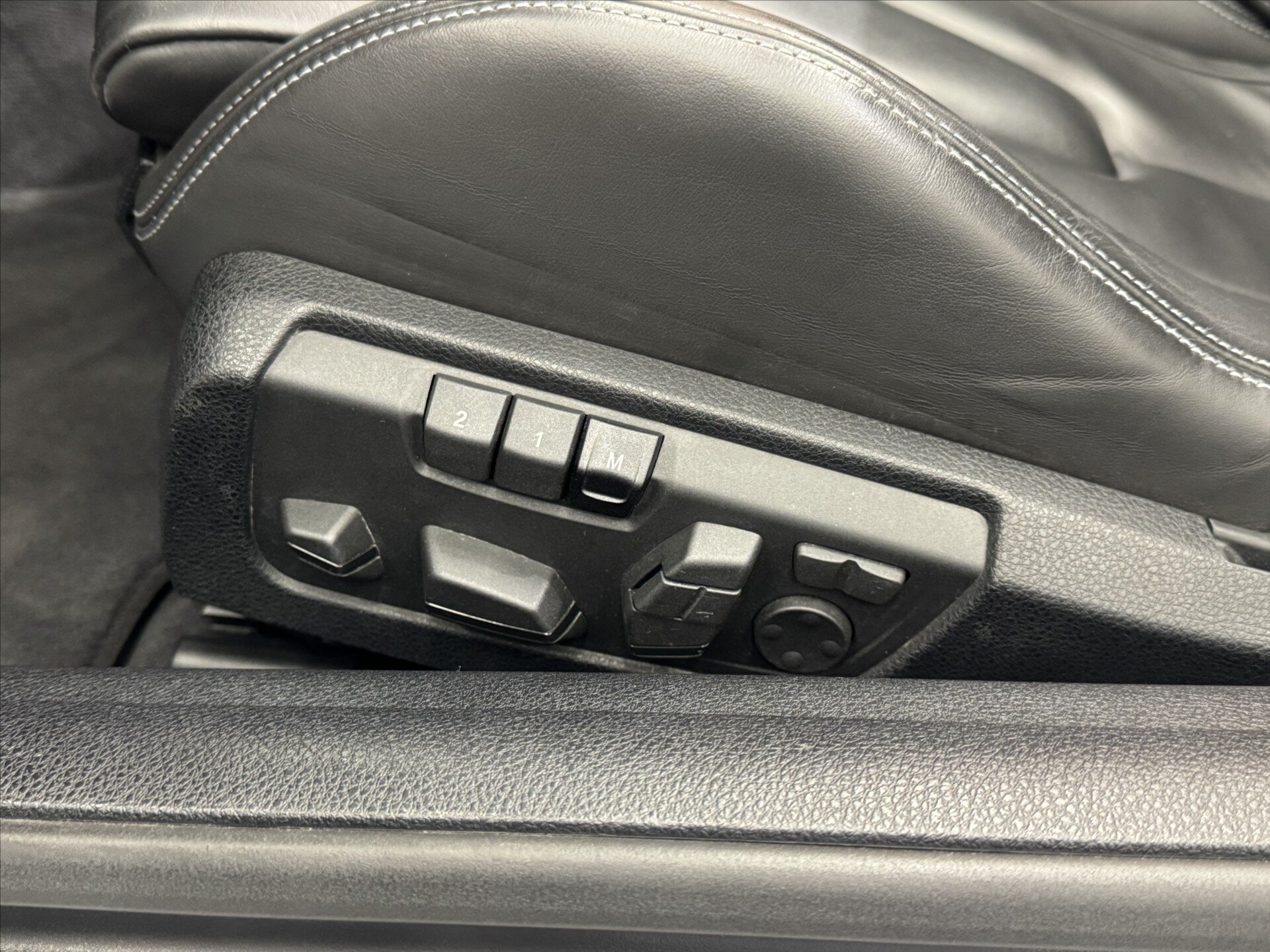 BMW M6 Kabriolet 4,4 l 412 kw