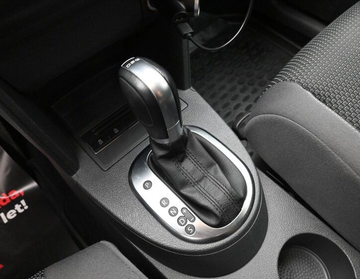 Volkswagen Touran MPV 1,6 l 77 kw