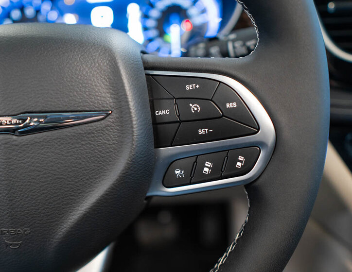 Chrysler Pacifica MPV 3,6 l 221 kw