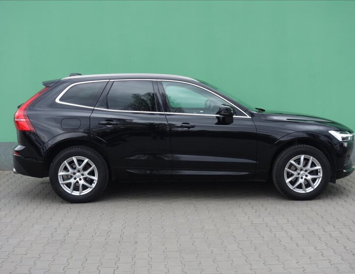 Volvo XC60 SUV / Terénní 2,0 l 110 kw