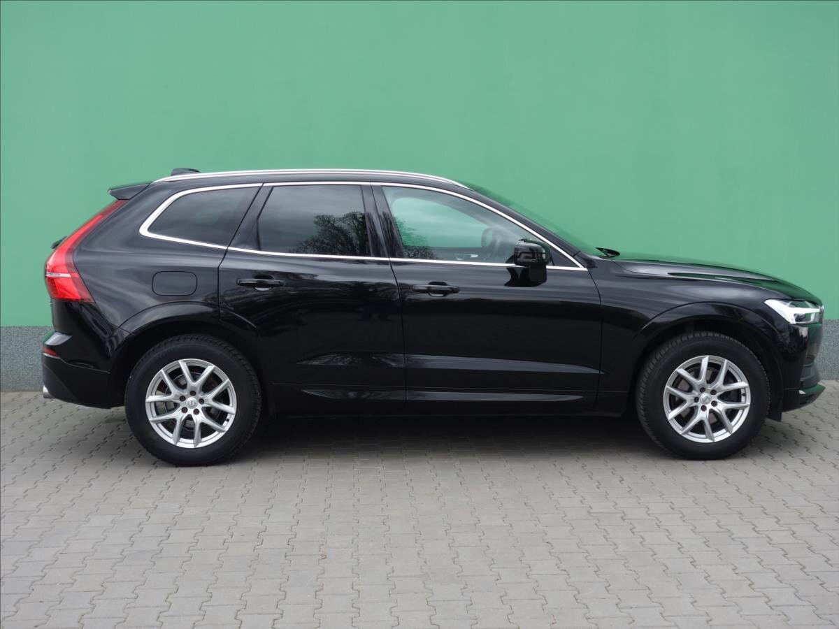 Volvo XC60 SUV / Terénní 2,0 l 110 kw
