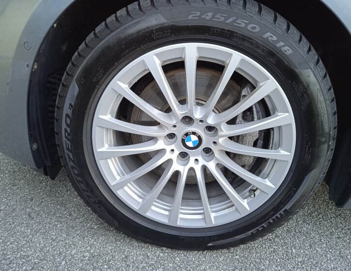 BMW Řada 6 Sedan / Limuzína 3,0 l 195 kw