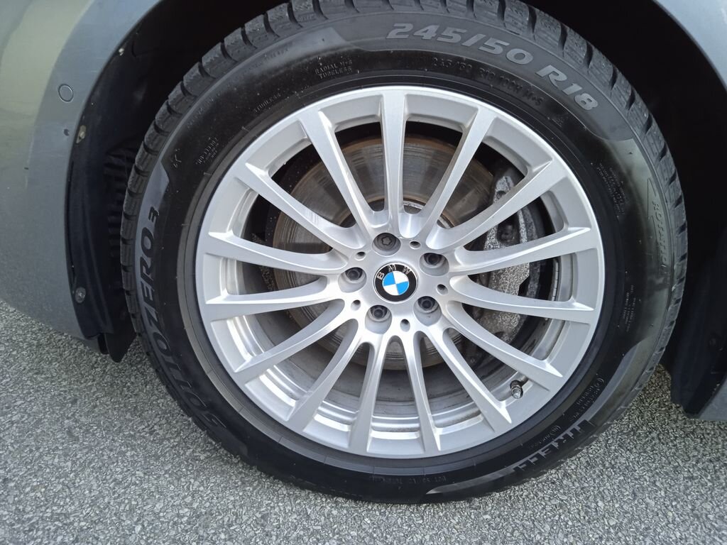 BMW Řada 6 Sedan / Limuzína 3,0 l 195 kw