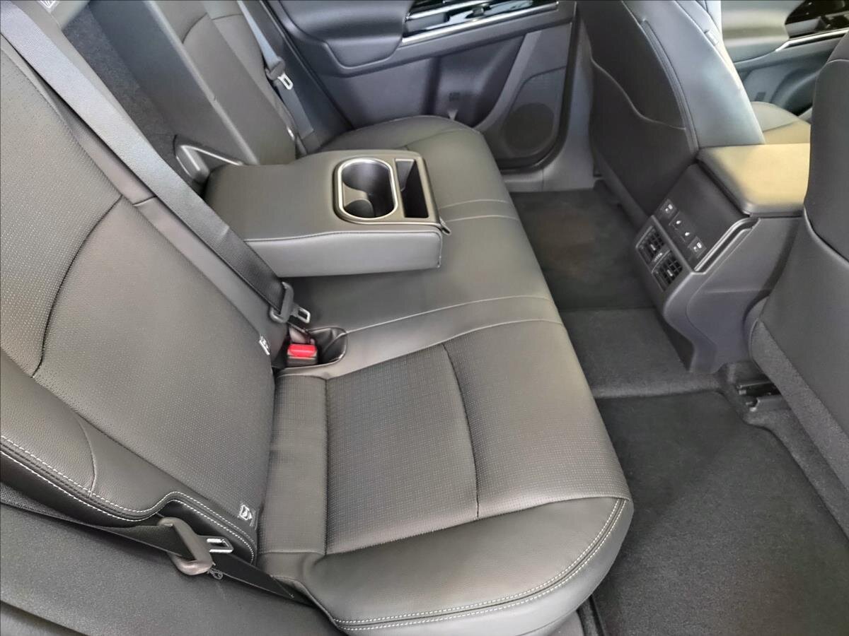 Subaru Solterra SUV / Terénní 0,0 160 kw