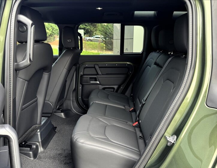 Land Rover Defender SUV / Terénní 3,0 l 257 kw
