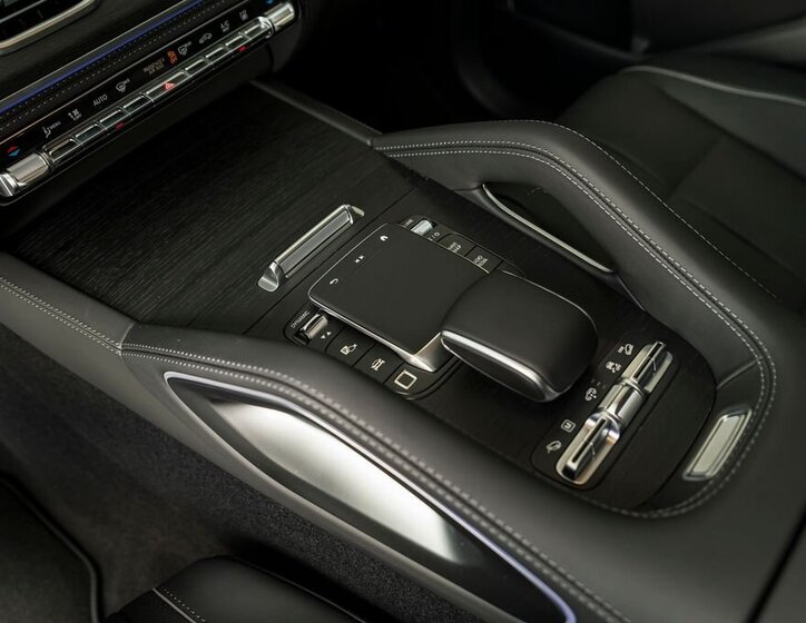 Mercedes-Benz Ostatní 28