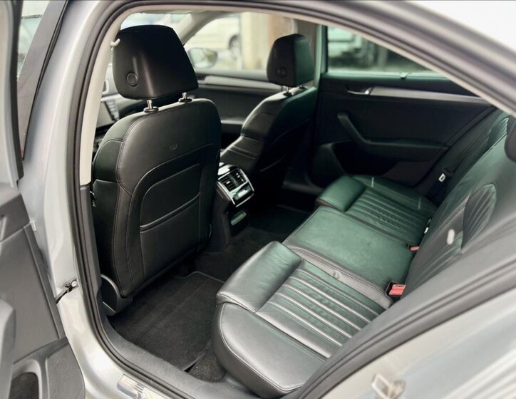 Škoda Superb 14