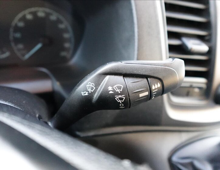 Ford Transit Custom Ostatní 2,0 l 77 kw