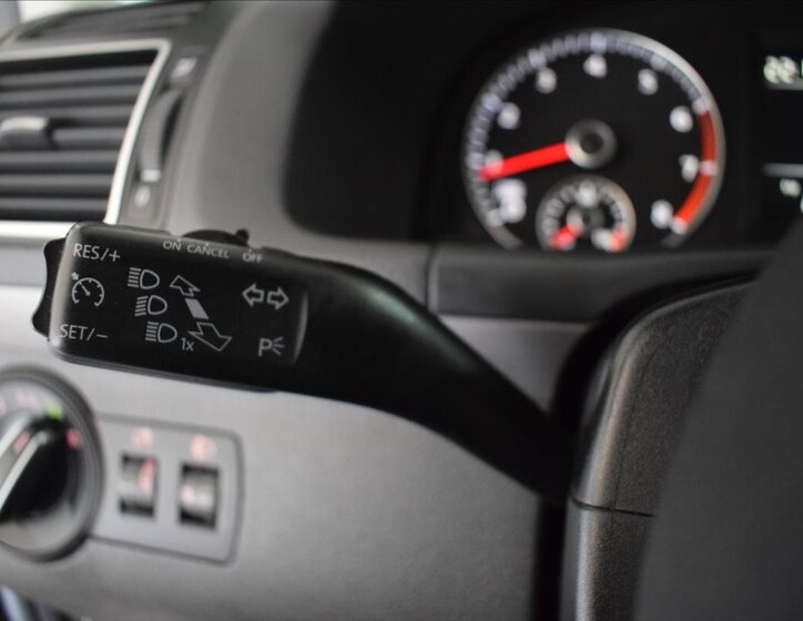 Volkswagen Touran MPV 1,4 l 103 kw