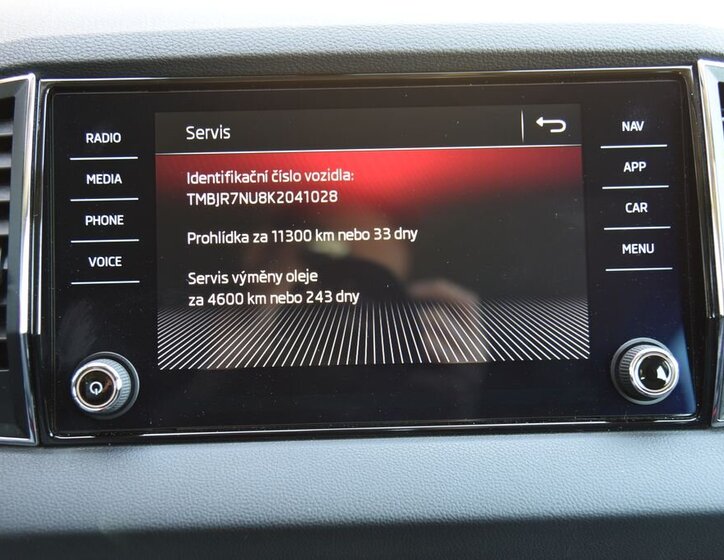 Škoda Karoq SUV / Terénní 1,5 l 110 kw