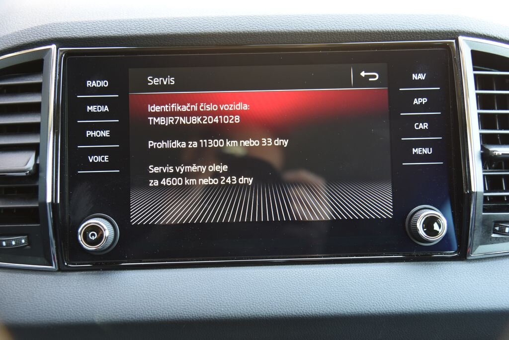 Škoda Karoq SUV / Terénní 1,5 l 110 kw