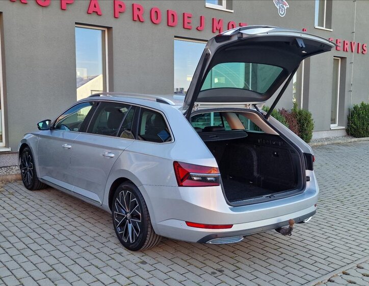 Škoda Superb Kombi 2,0 l 147 kw