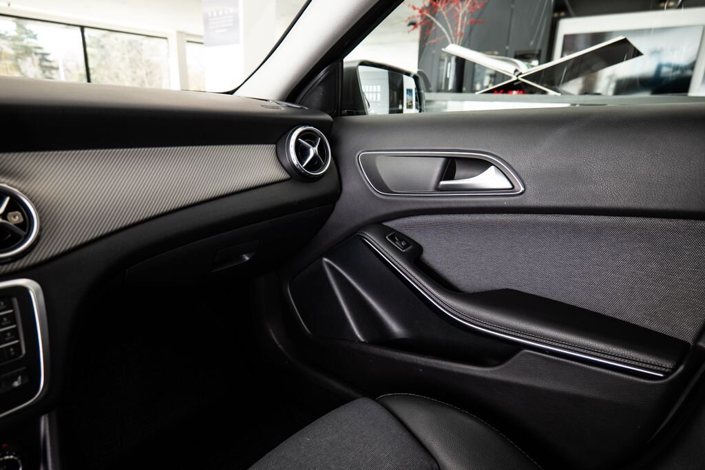 Mercedes-Benz GLA SUV / Terénní 2,1 l 130 kw