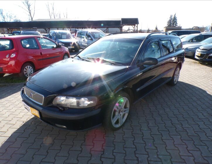 Volvo V70 Kombi 2,5 l 103 kw