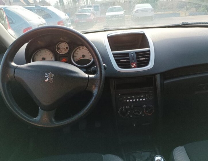 Peugeot 207 Hatchback 1,4 l 54 kw