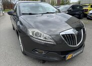 Lancia Delta Hatchback 2,0 l 121 kw