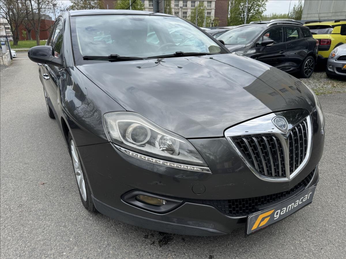 Lancia Delta Hatchback 2,0 l 121 kw