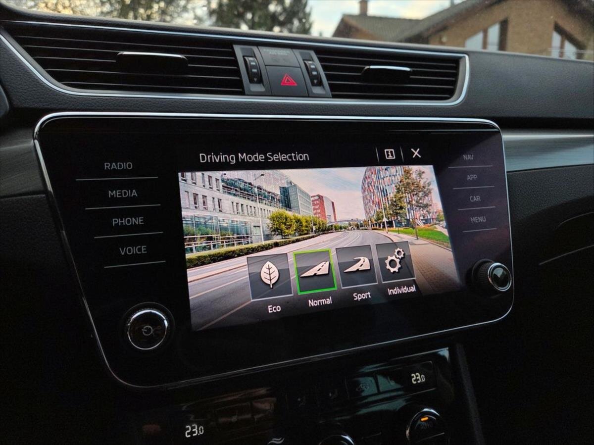 Škoda Superb Kombi 2,0 l 110 kw