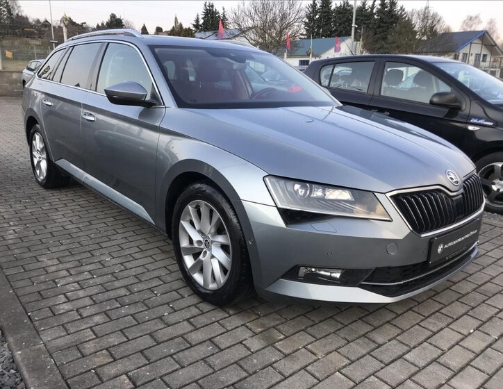 Škoda Superb Kombi 1,6 l 88 kw